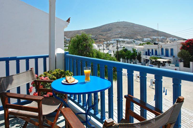 Artemis Rooms Folegandros Town Room photo