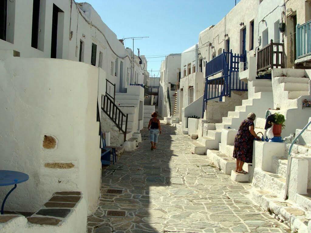 Artemis Rooms Folegandros Town Exterior photo